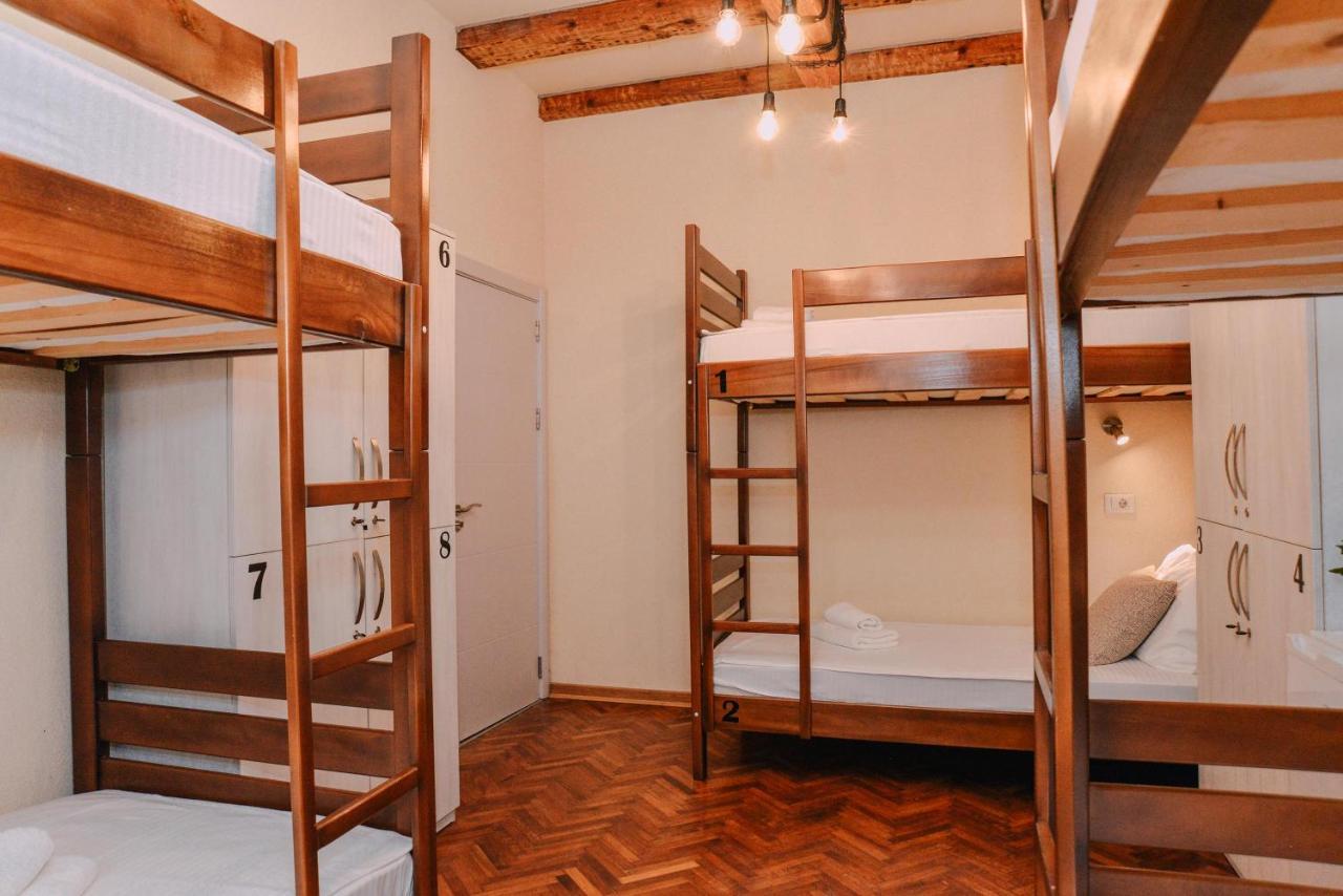 Step To Kotor Bay Guesthouse ภายนอก รูปภาพ