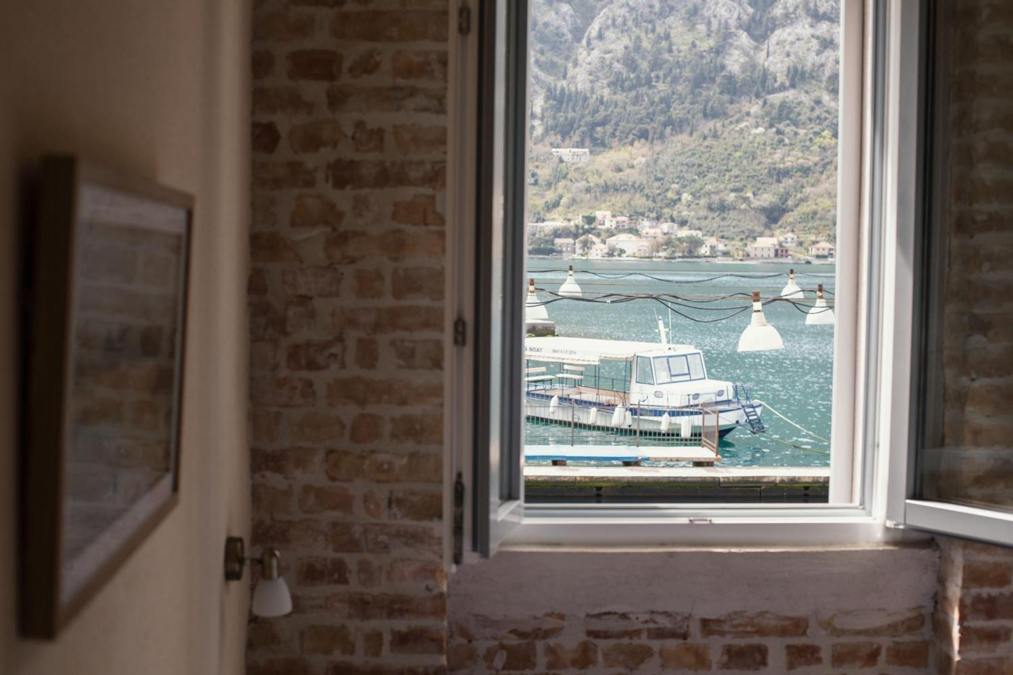 Step To Kotor Bay Guesthouse ภายนอก รูปภาพ