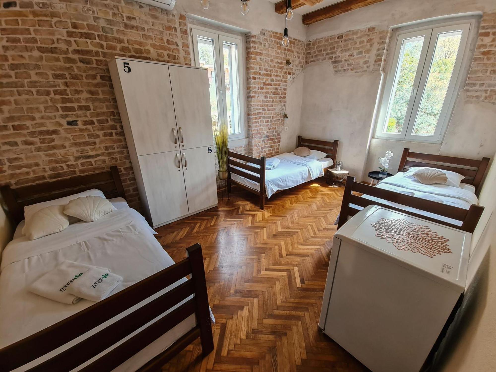 Step To Kotor Bay Guesthouse ภายนอก รูปภาพ